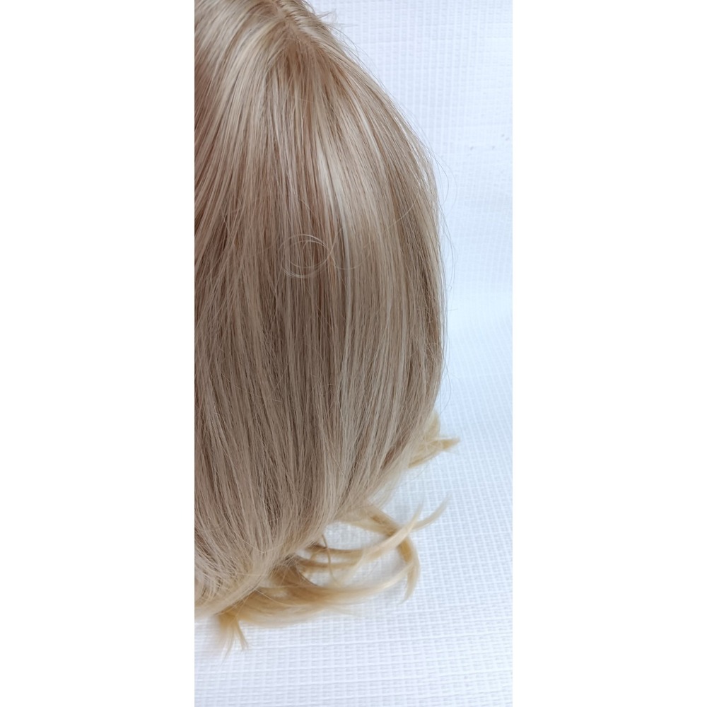 Women's breathable Traditional Cap synthetic thick layered blonde hair wig 6 - Picture 8 of 8